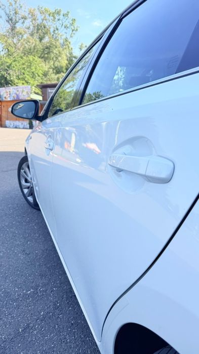 Toyota Auris Hybrid
