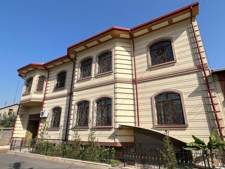 Участка сотилади 10 сотка Шахарда. Уй узимники