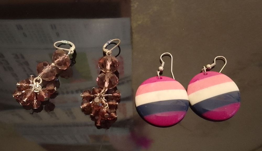 Бижутерия разная.