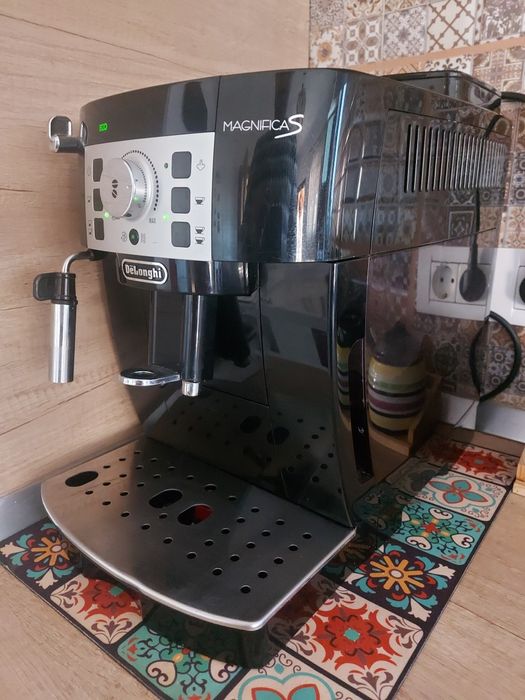 Expresor Delonghi Magnifica S