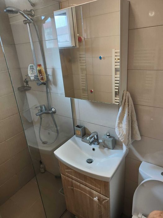 Închiriez apartament 2 camere V Aaron / Semaforului / Negoveanu