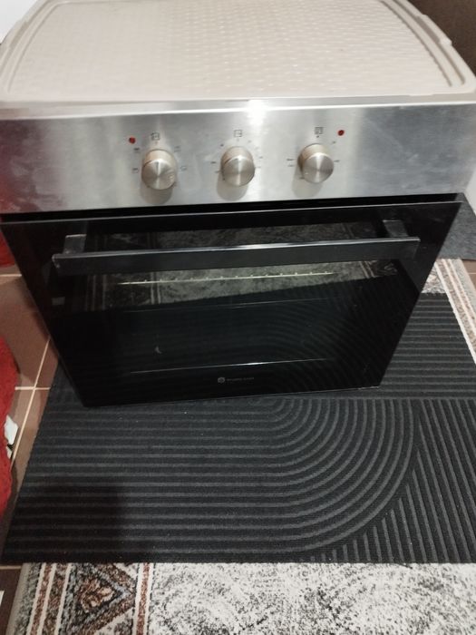 Cuptor electric utilizat