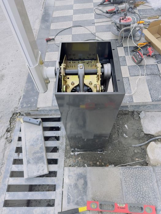 Установка и ремонт шлагбаумов