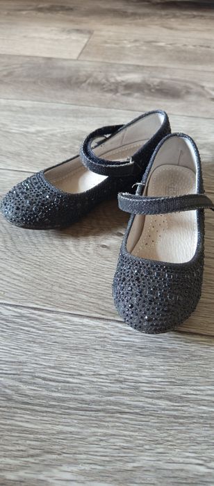 Туфли школьные в стразах,Размер 28