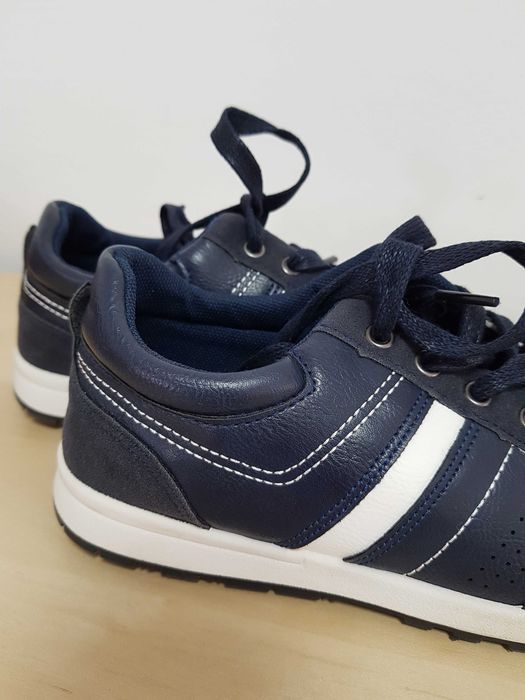 Нови мъжки кецове 36 номер