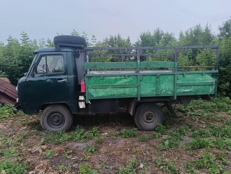 Продам УАЗ головастик