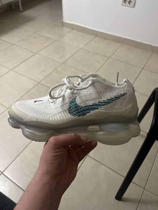 Vand adidasi nike scorpion