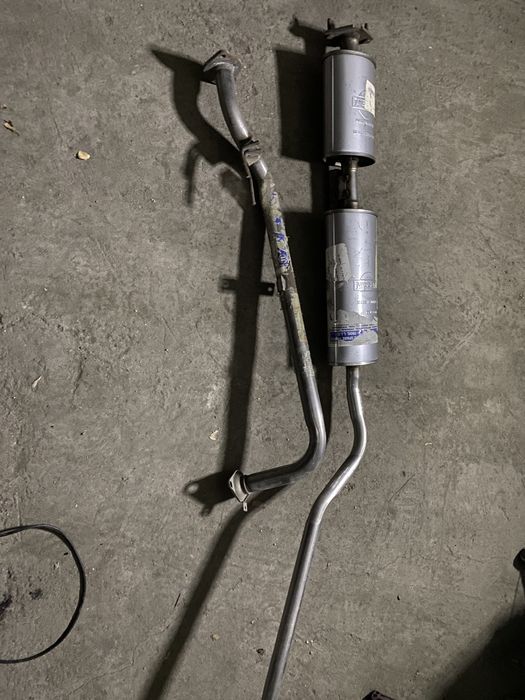 Продам глушитель на Nissan