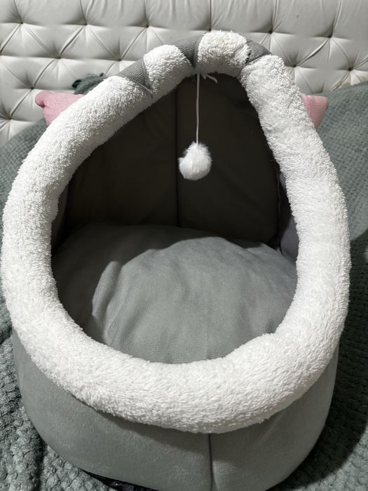 Лежанка для кота