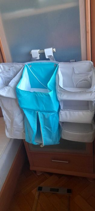 Vand organizator patuț, stare impecabila