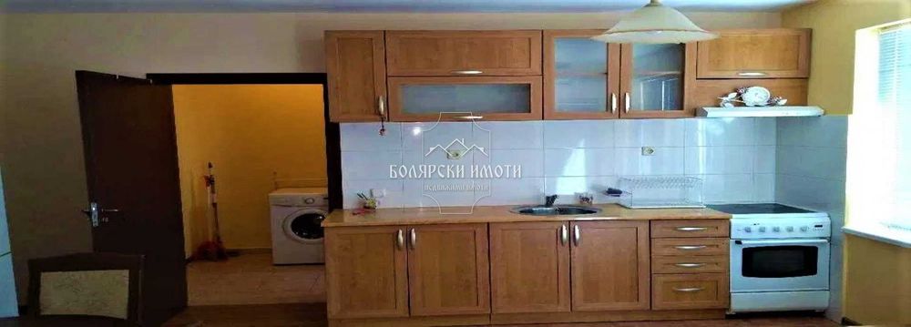 Двустаен апартамент под наем в Идеален център до Кооперативния пазар