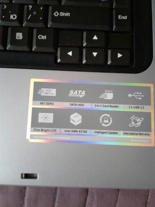 Laptop LG E51  stare perfecta 15,4 display