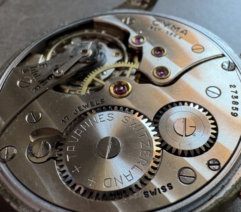 Ceas Cyma Tavannes  mecanic cal.586K