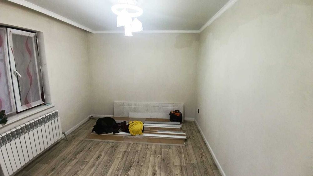 Дом в Каратале, Павел ИмпериЯ