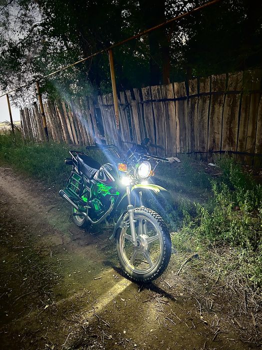 Продам мотоцикл Yaqi