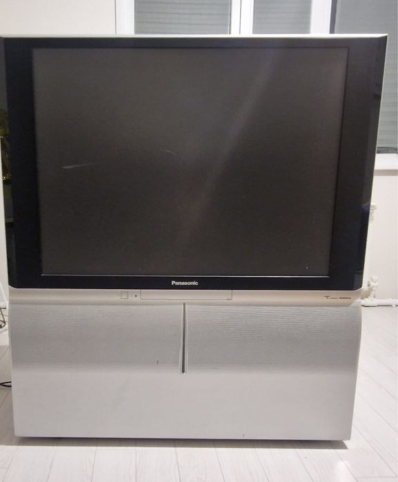 Проекционный телевизор