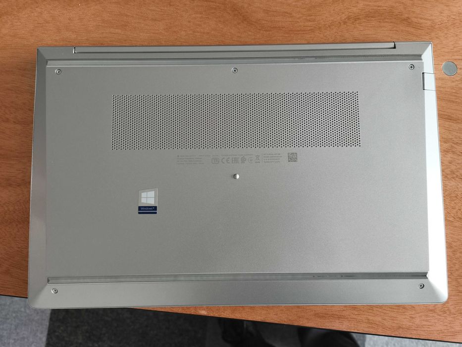 HP ProBook 450 G8 - i5-1135G7 / 16GB / 256GB SSD - като нов