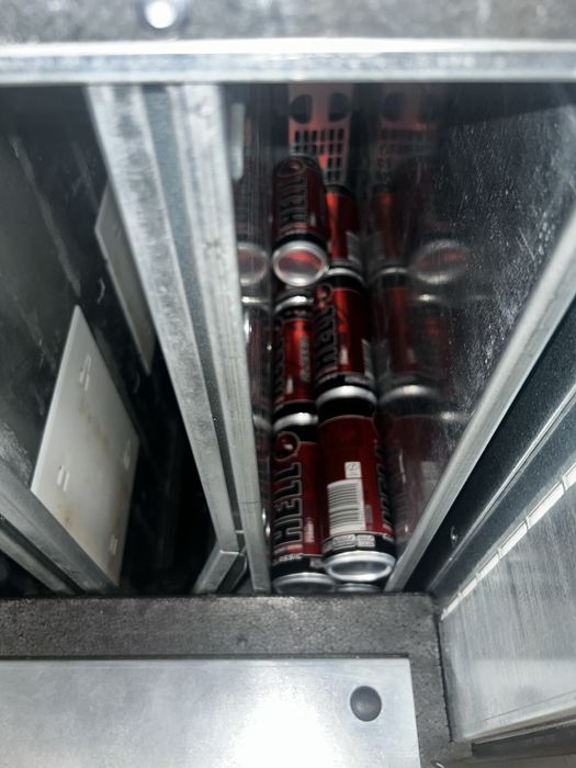 automat vending apa / dozator sucuri