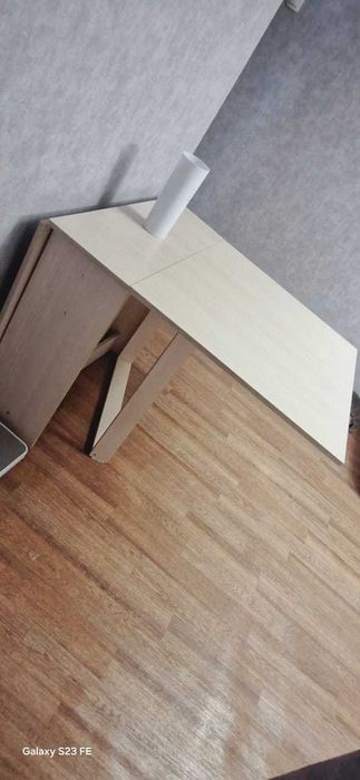 Продаю стол-книжку