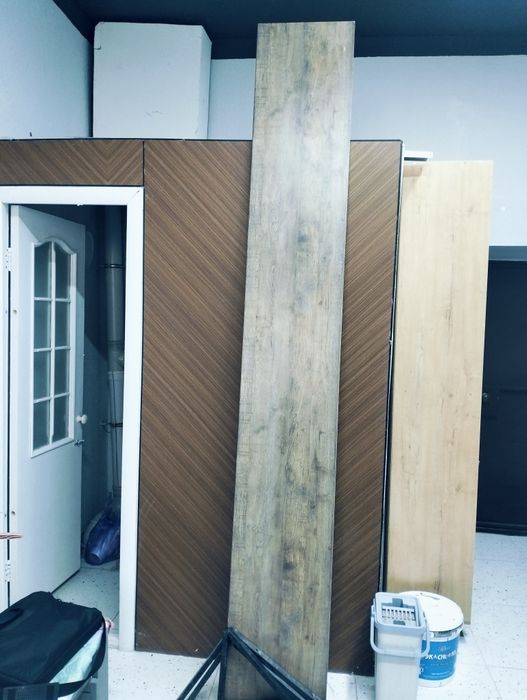 Настенный стол ,