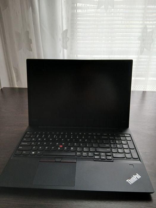 Lenovo thinkpad Model e590