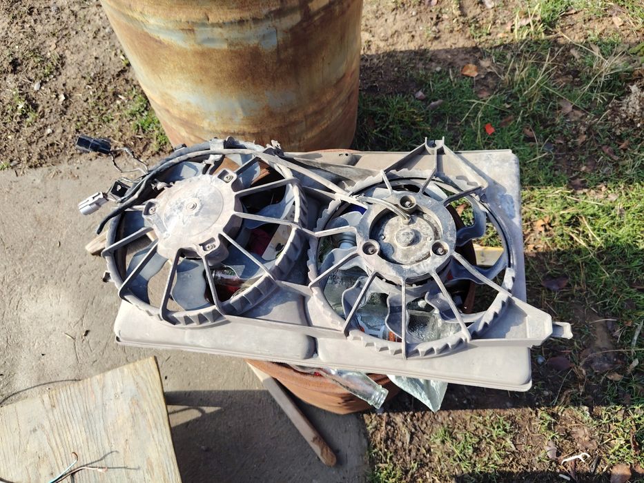 Продам от мерса  124