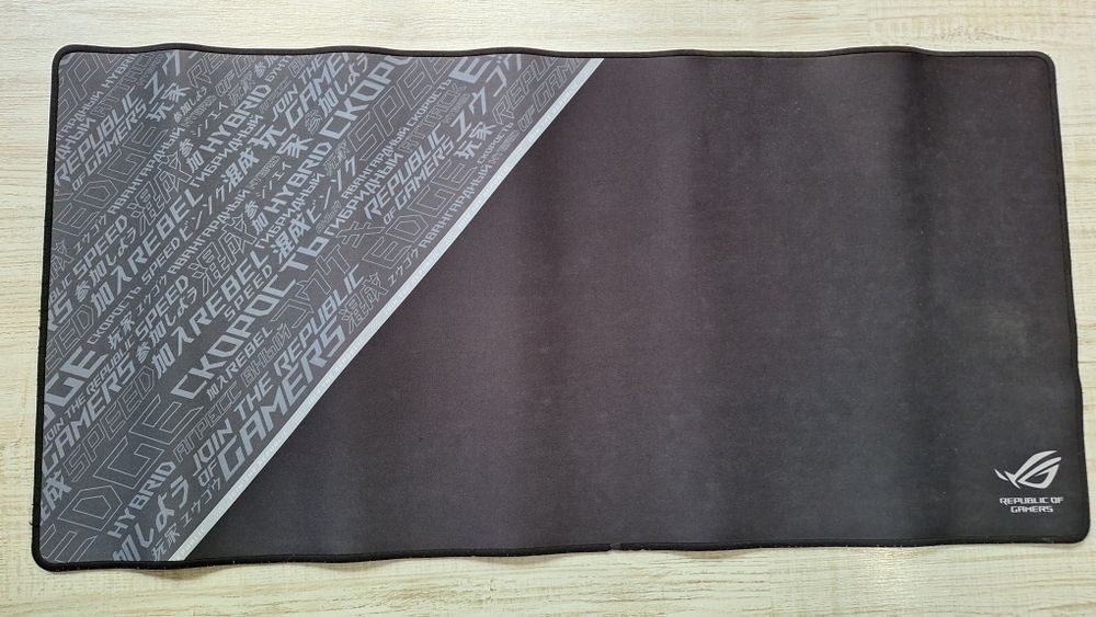 Геймърска клавиатура + подложка