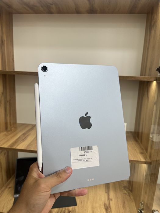 BaitimeUka | ipad air M3 / 128 GB / 100% / KCP 18