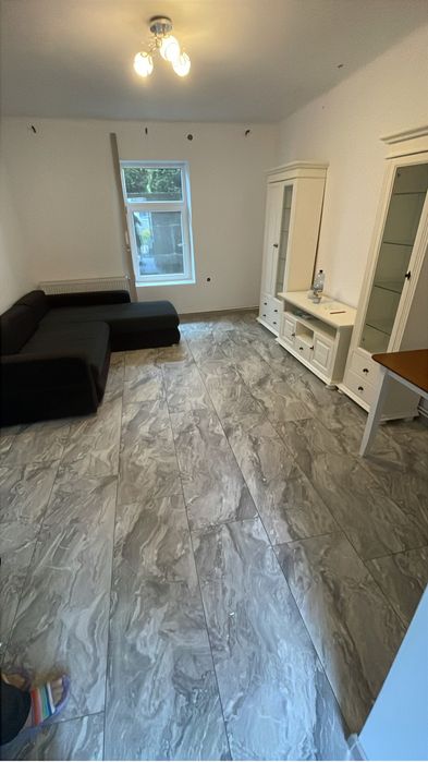 Montaj pardoseli de parchet si gresie