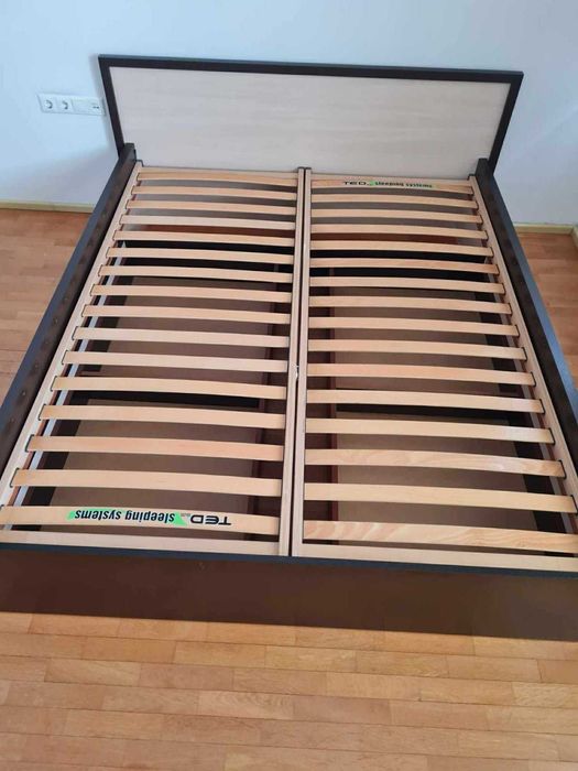 Легло с рамка и матрак