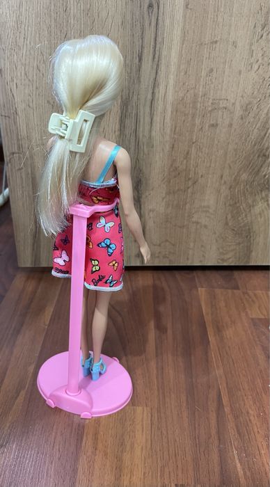 Подставка для кукол