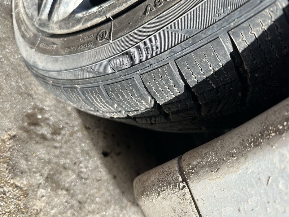 Продам резину 245/40/19