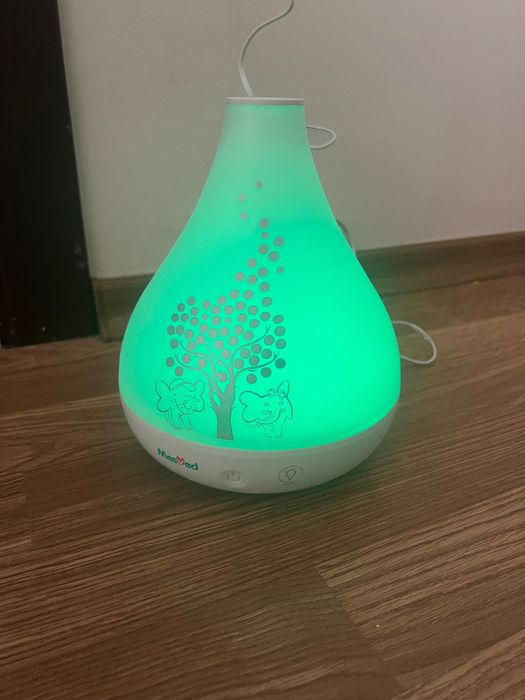 Лампа с овлажнител за въздух