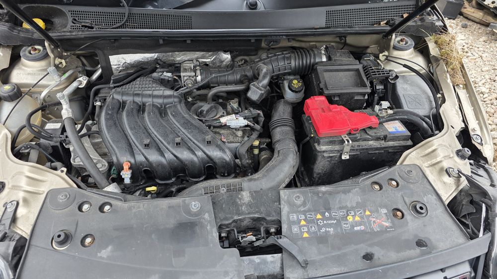 Dacia Duster 1.6i 115hp 2018 На части