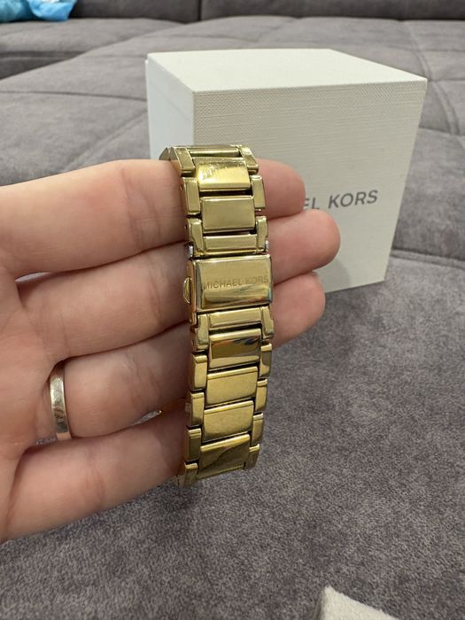 Часовник Michael Kors