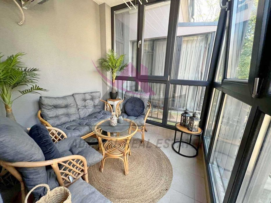 Дава се под наем Тристаен апартамент в Варна, Център - 74 кв.м за 1000 € - Снимка #5