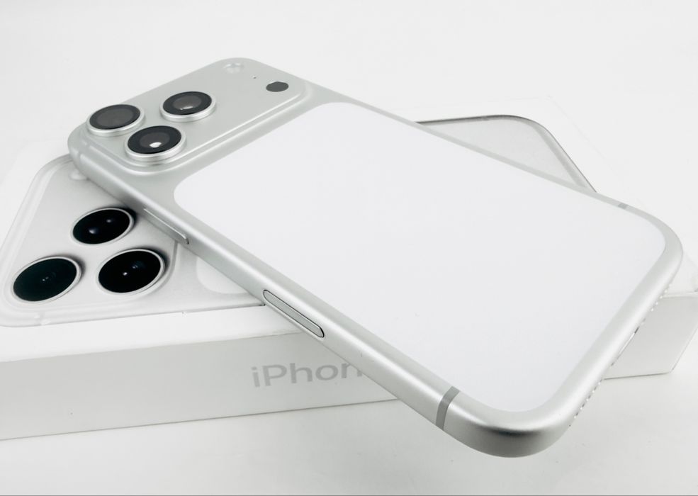 Apple iPhone 17 Pro Max 256GB Silver 100% Battery! Гаранция!