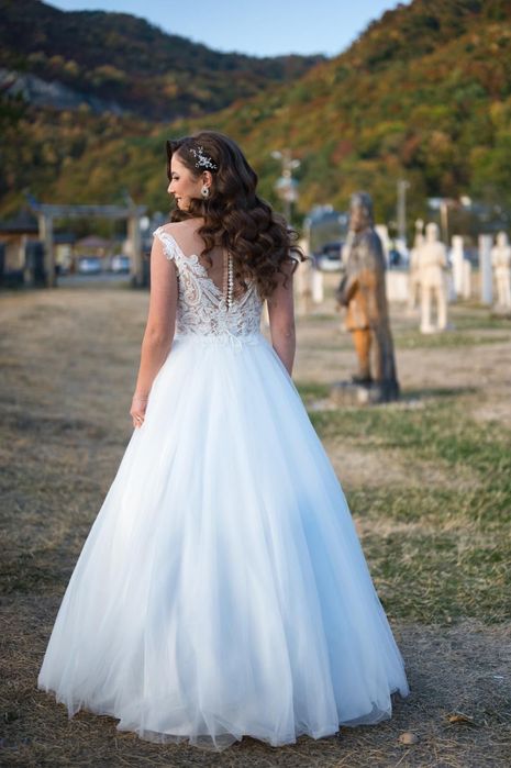 Vand rochie de mireasa