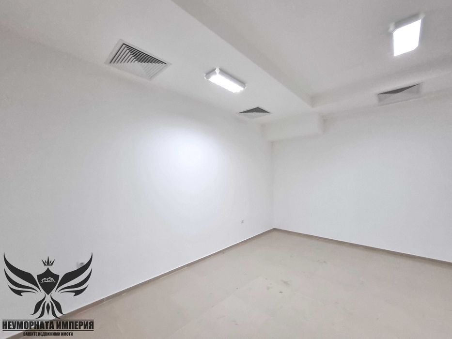 Под наем ново помещение 61кв. в гр.Асеновград топ център