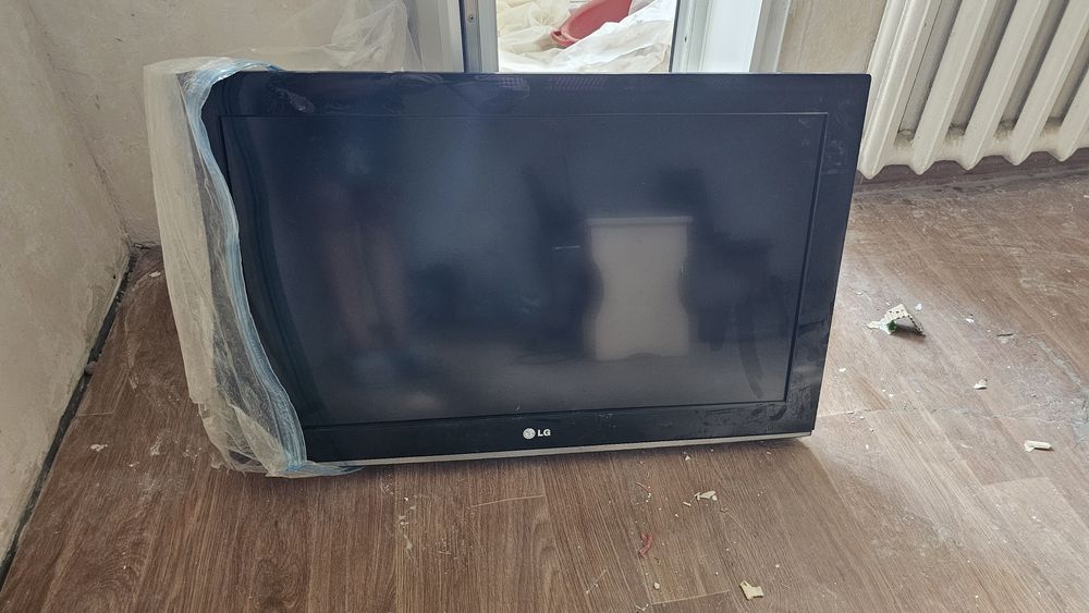Продам телевизор LG