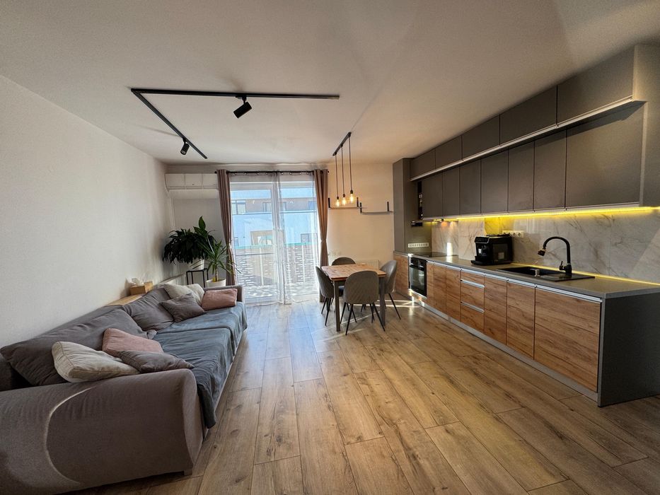 Inchiriez apartament 3 camere Eroilor