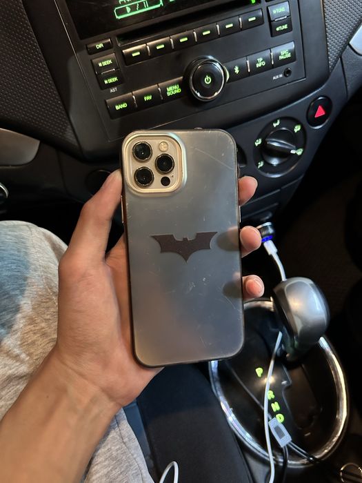 Продам Айфон 12 Pro 128gb