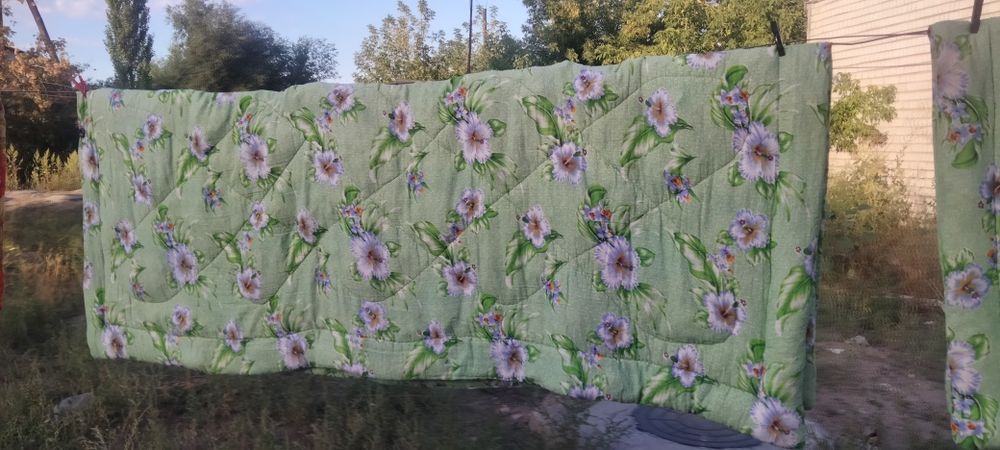 Продам срочно одеяло. Матрас