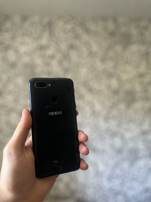 Продам телефон Oppo A12