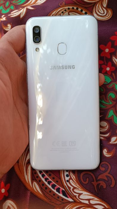 Samsung galaxy a30