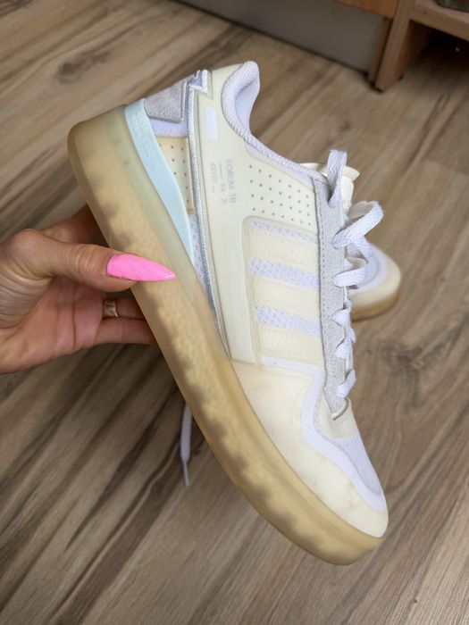 Оригинални мъжки кецове adidas Forum Tech Boost White! 42 н