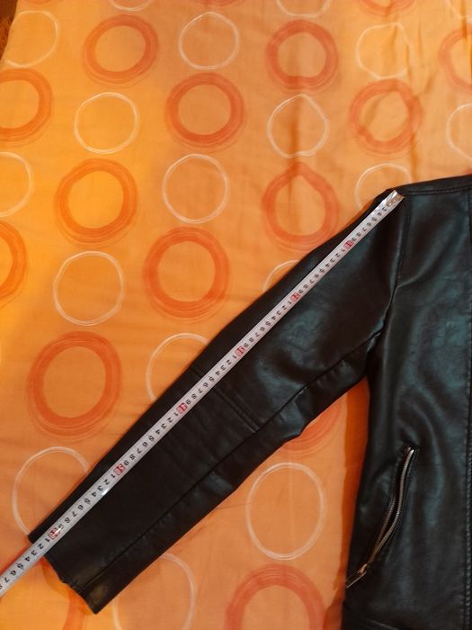 De vanzare geaca din piele