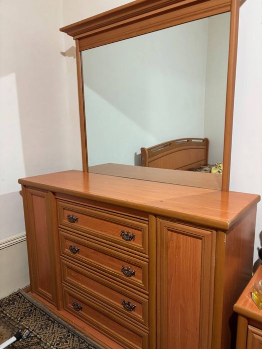 Спальный гарнитур