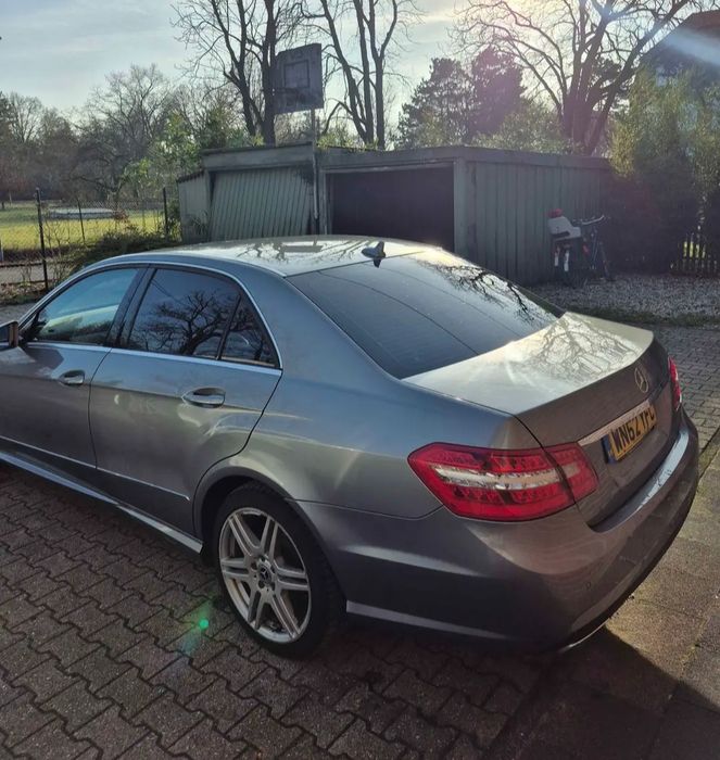 Mercedes E 250 din 2013 motor 2.2 cdi Automat Volan pe dreapta Anglia