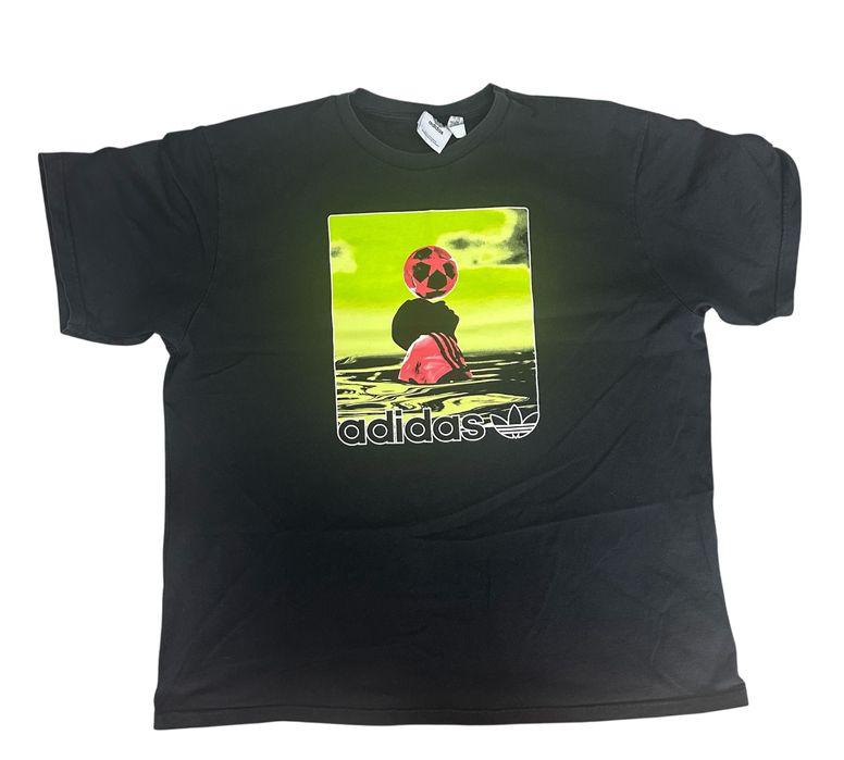 Футболка adidas